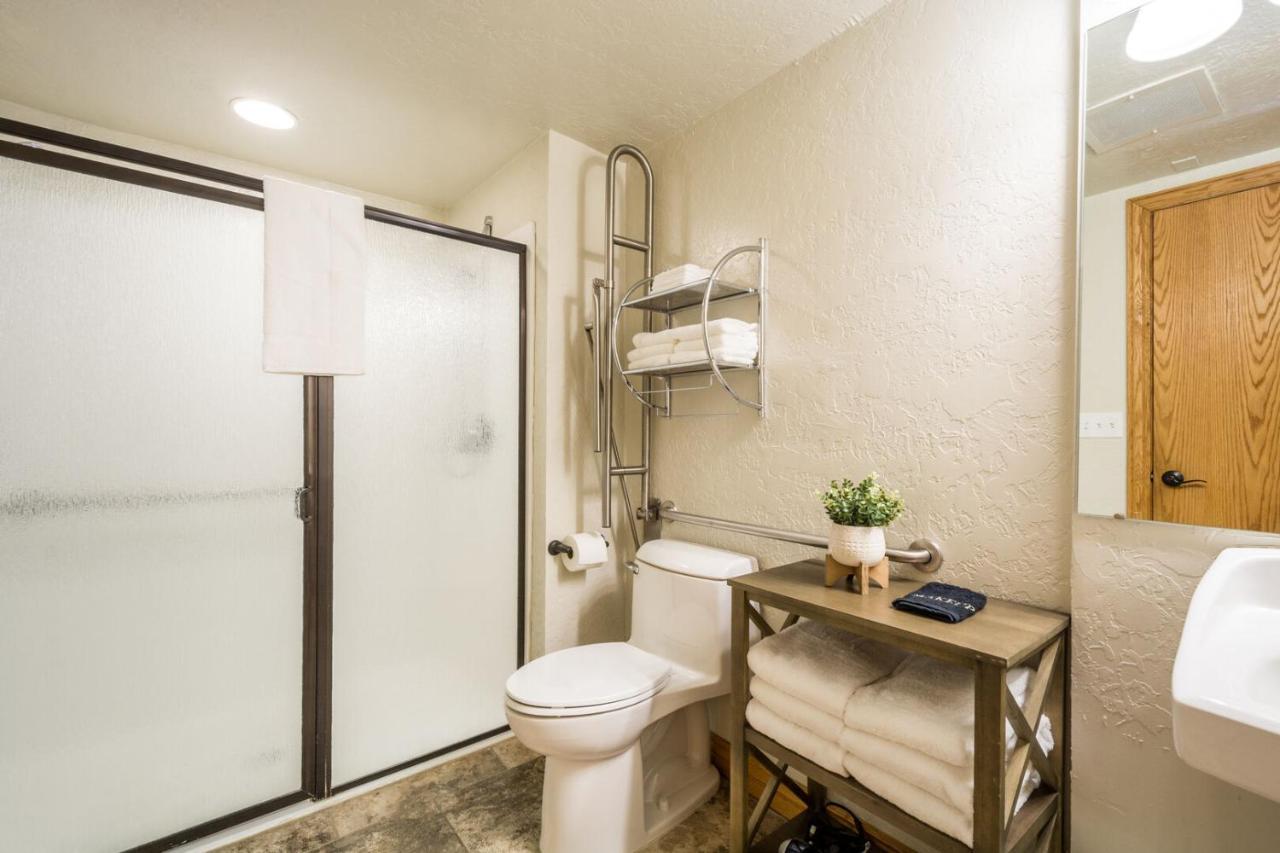 Powder Hound 1 Bedroom Brighton Chalet Dış mekan fotoğraf